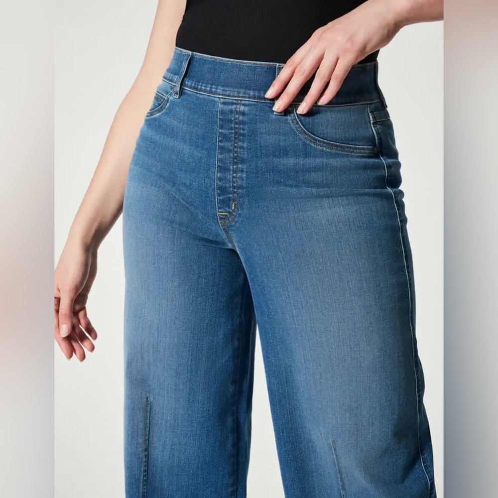 SPANX Seamed Front Wide Leg Jeans In Vintage Índigo Wash - Picture 9 of 15